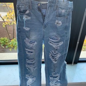 American Eagle Mom Jeans